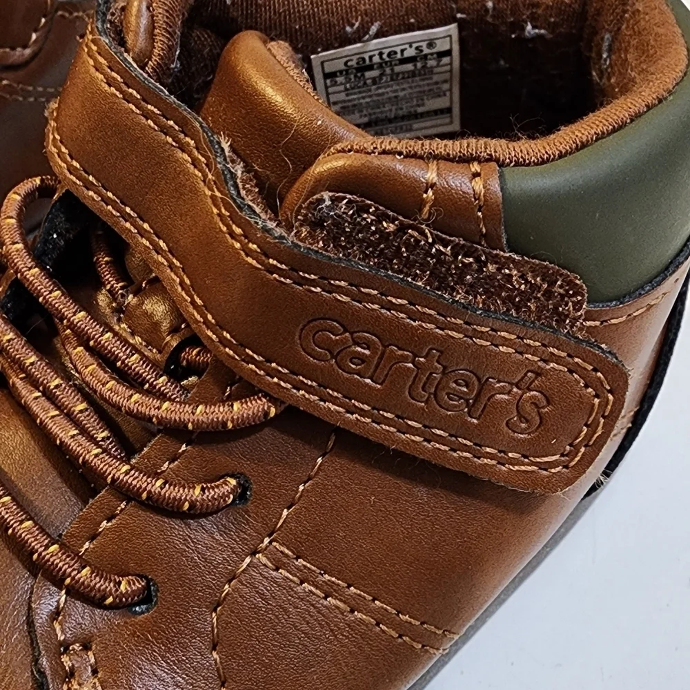 Carter's baby's brown booties size 5.5M